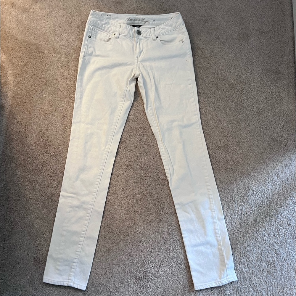 American Eagle white skinny jeans NWOT